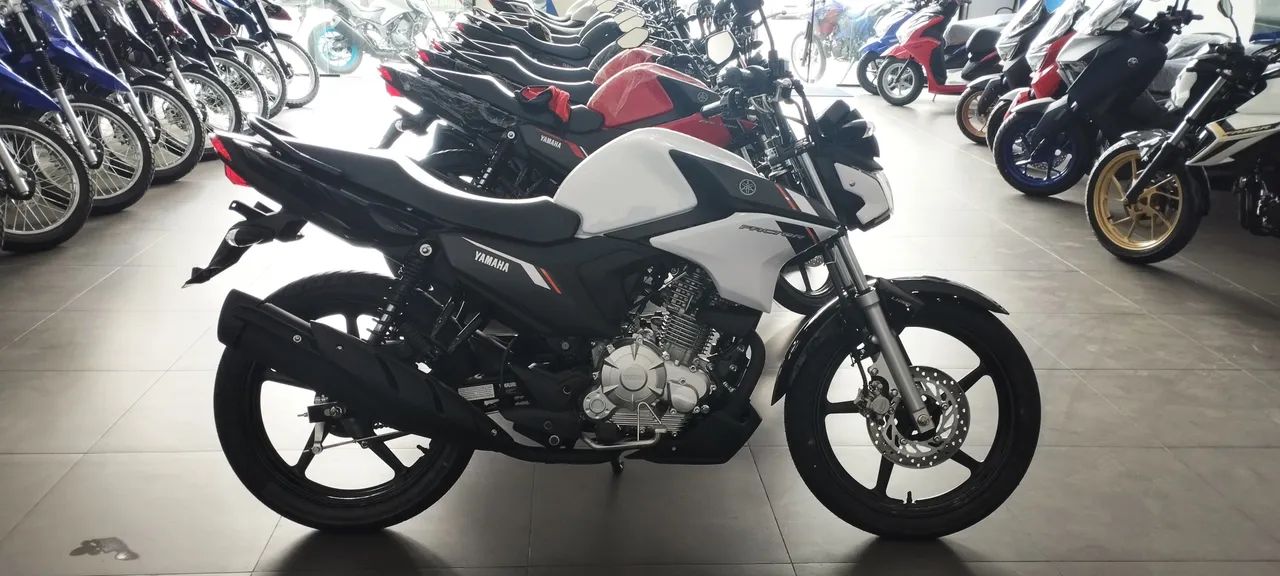 Yamaha YBR 150 Factor 150 cc  - Foto 5