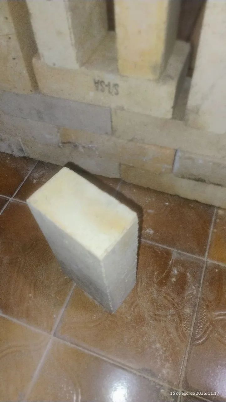 Tijolo refratário 21 unidades serve para parte onde fica o carvão.  - Foto 2