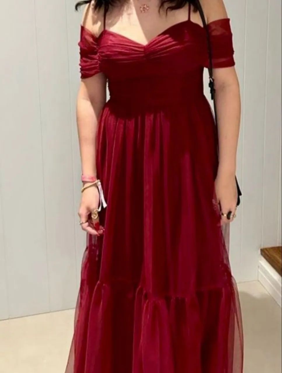 Vestido elegante de tule longo e vinho - Foto 4