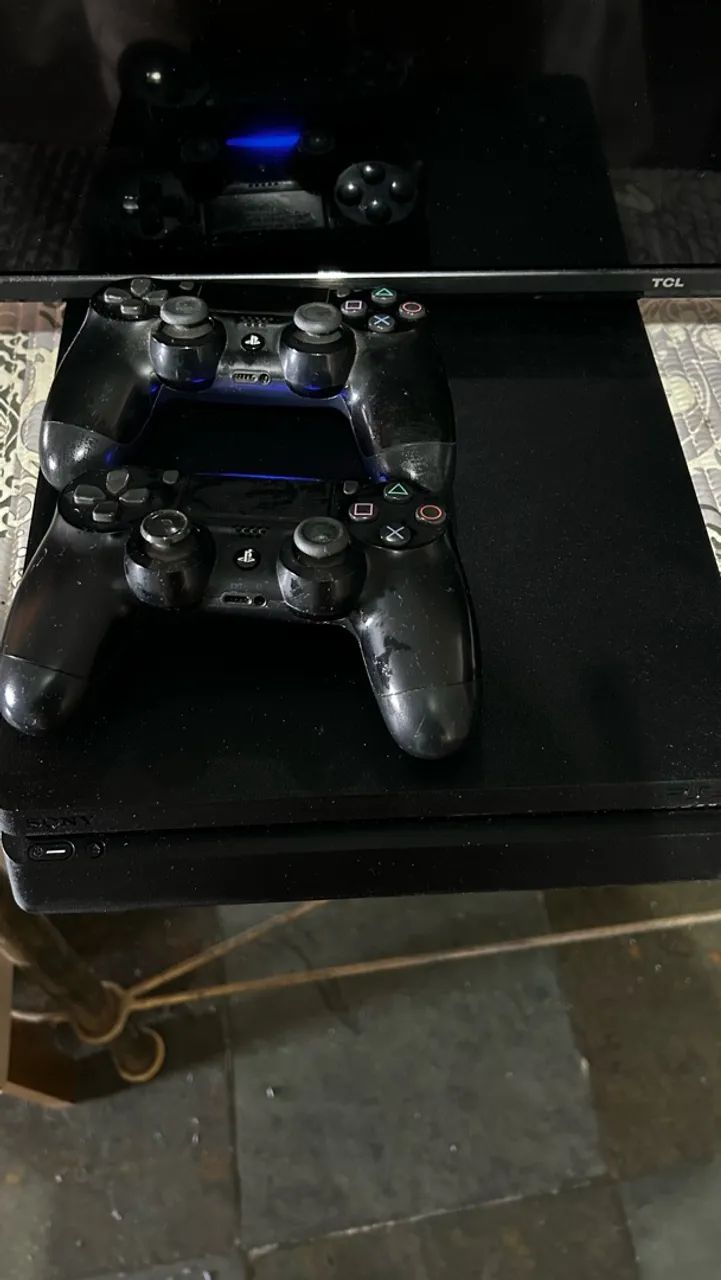 PlayStation 4  com 1 terá