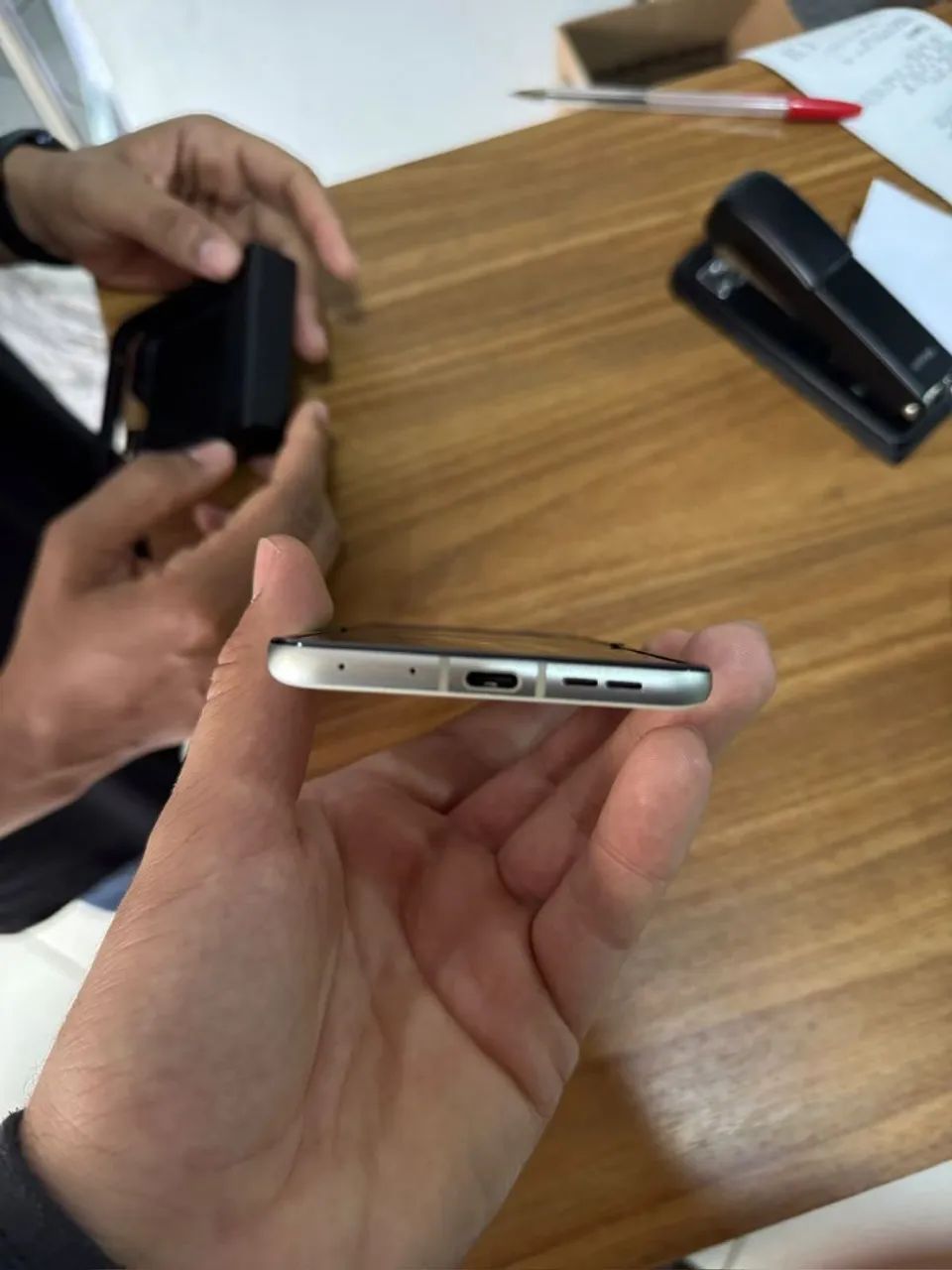 Celular Moto razr 60 - Foto 5