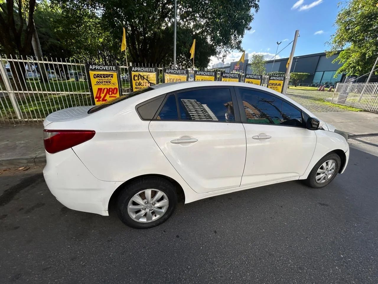 Hyundai Hb20S C.PLUS/C.STYLE 1.6 FLEX 16V MEC.4P 2015
