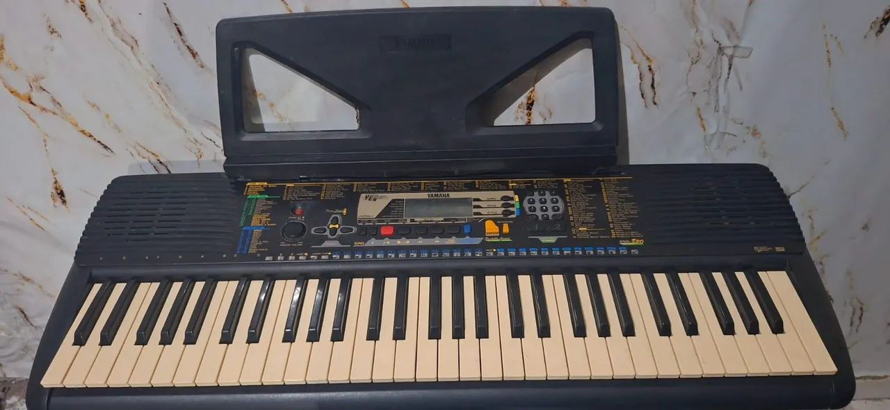 Lindo teclado yamaha 5 oitavas  - Foto 2
