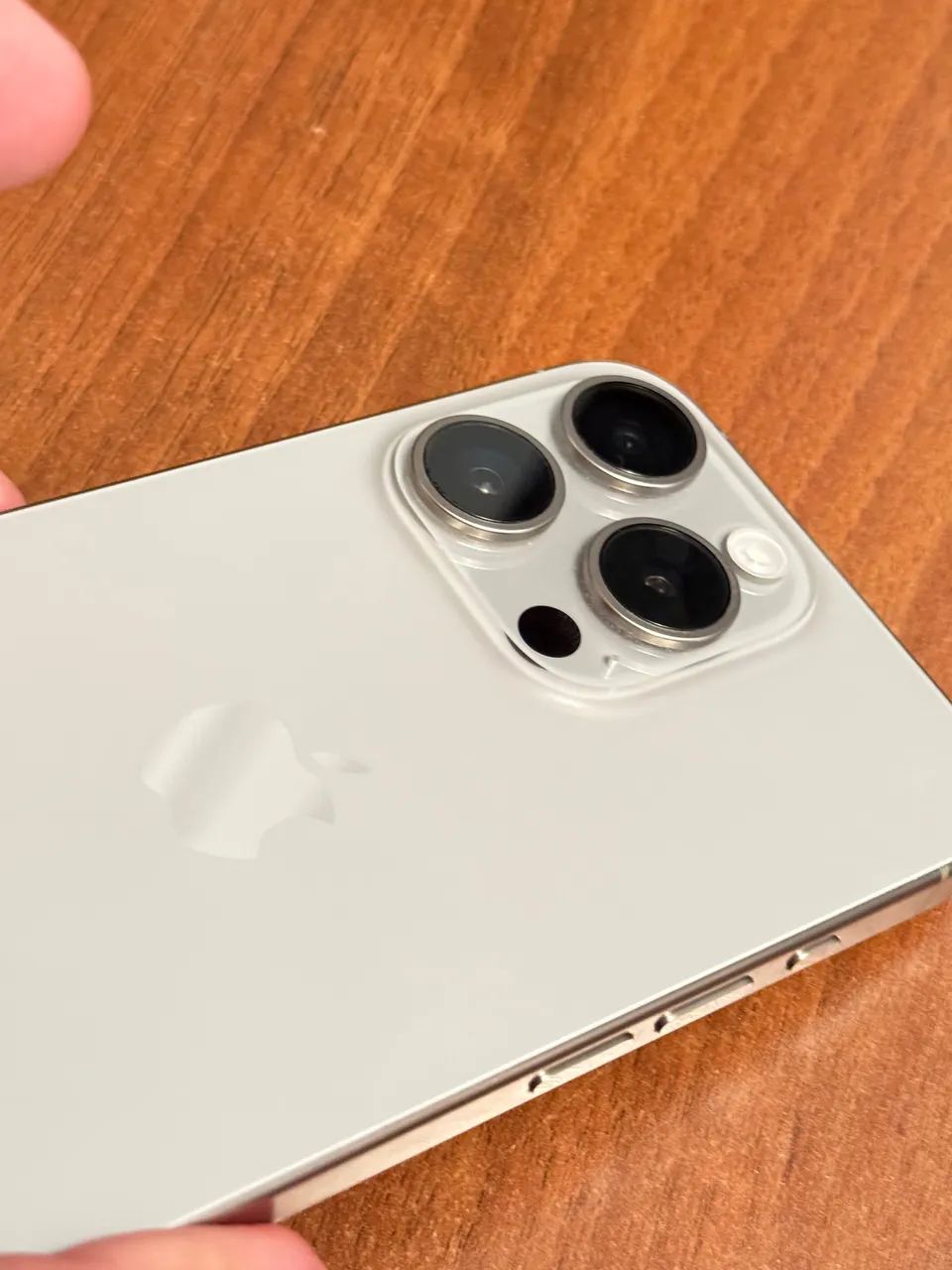 iPhone 15 PRO - Foto 4