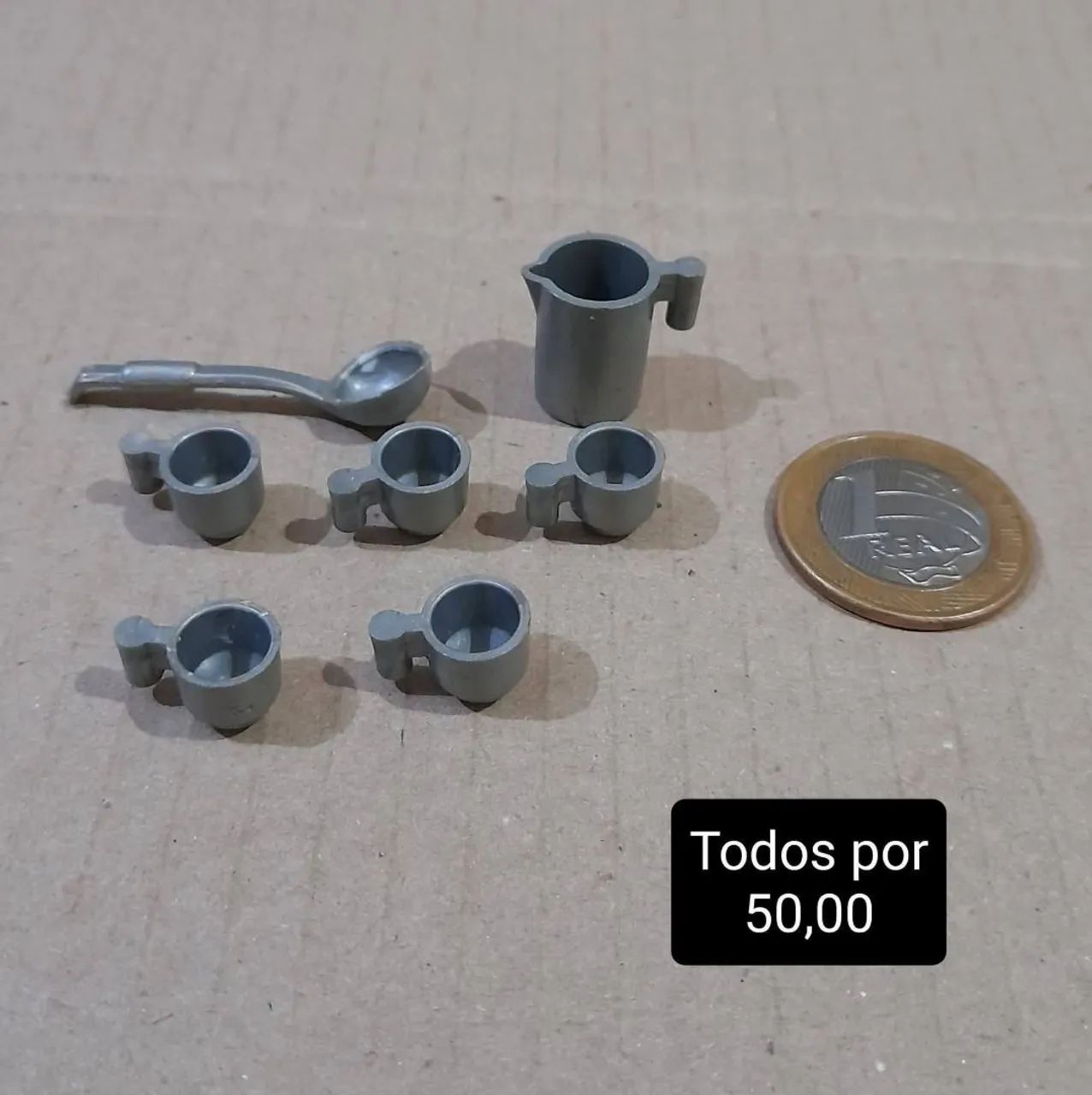 Lote miniaturas de jarra e canecas