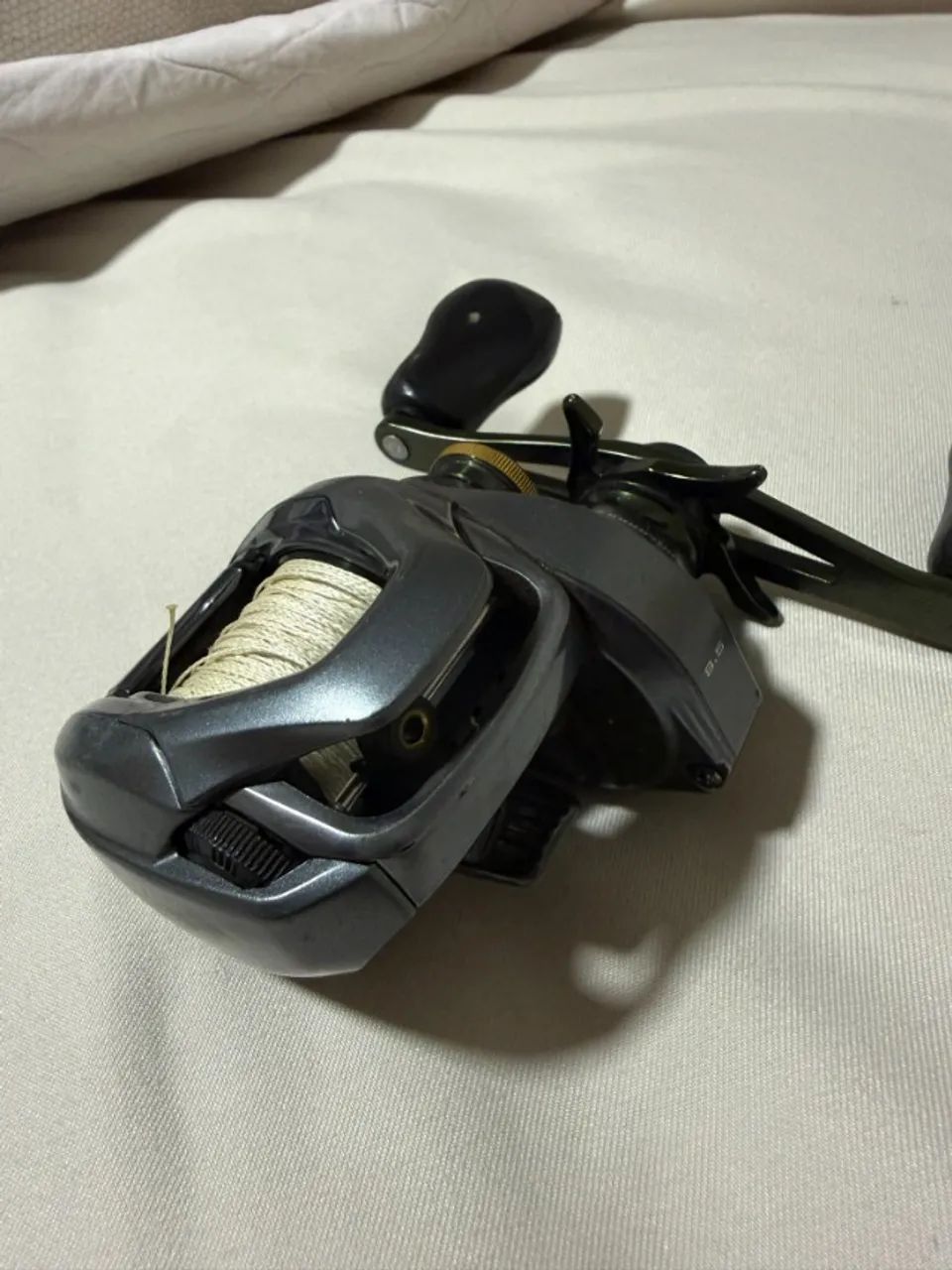 Carretila Shimano Curado DC 151 XG - Foto 2