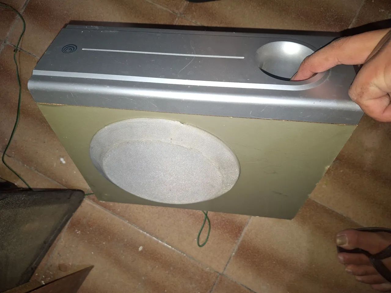 Caixa Subwoofer gradiente 