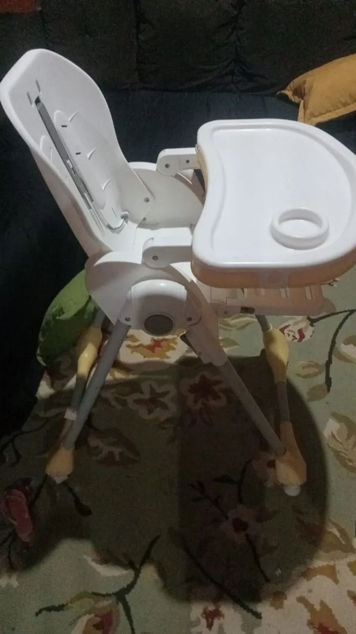 Cadeira de alimentação 