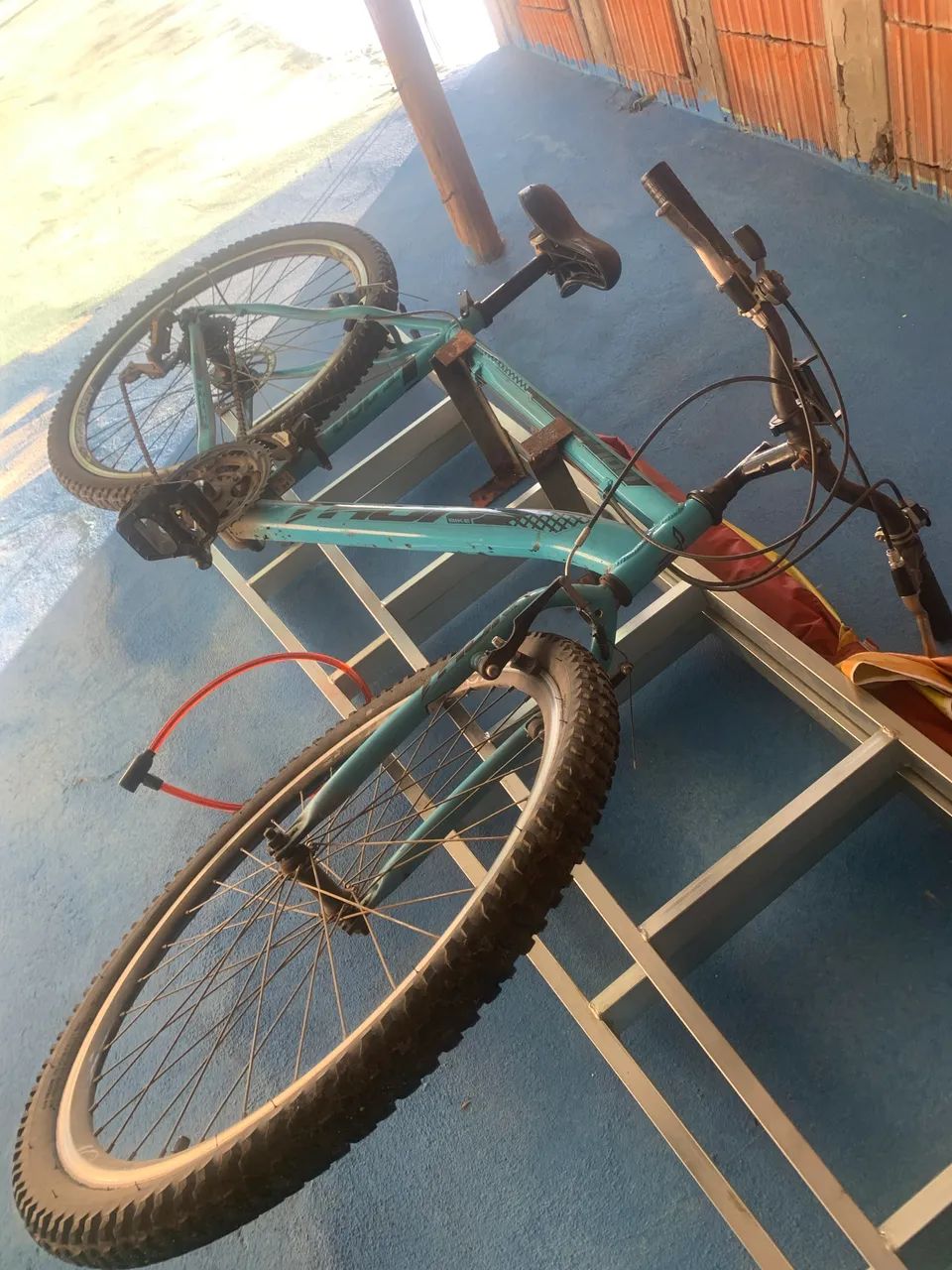 Bicicleta azul  - Foto 2