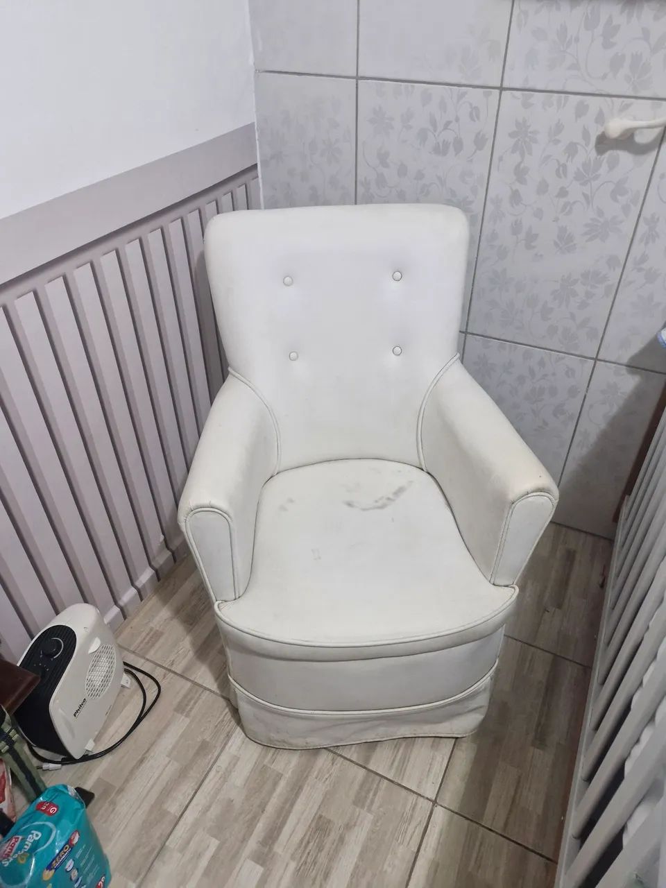 Poltrona de Amamentação com Balanço - R$ 120,00