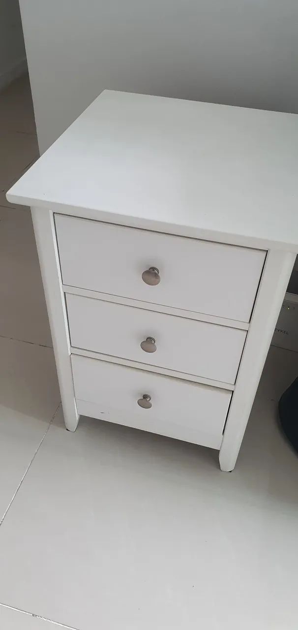 Gaveteiro branco