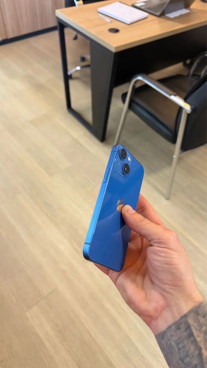 iPhone 13 mini azul semi novo 128gb - Foto 3