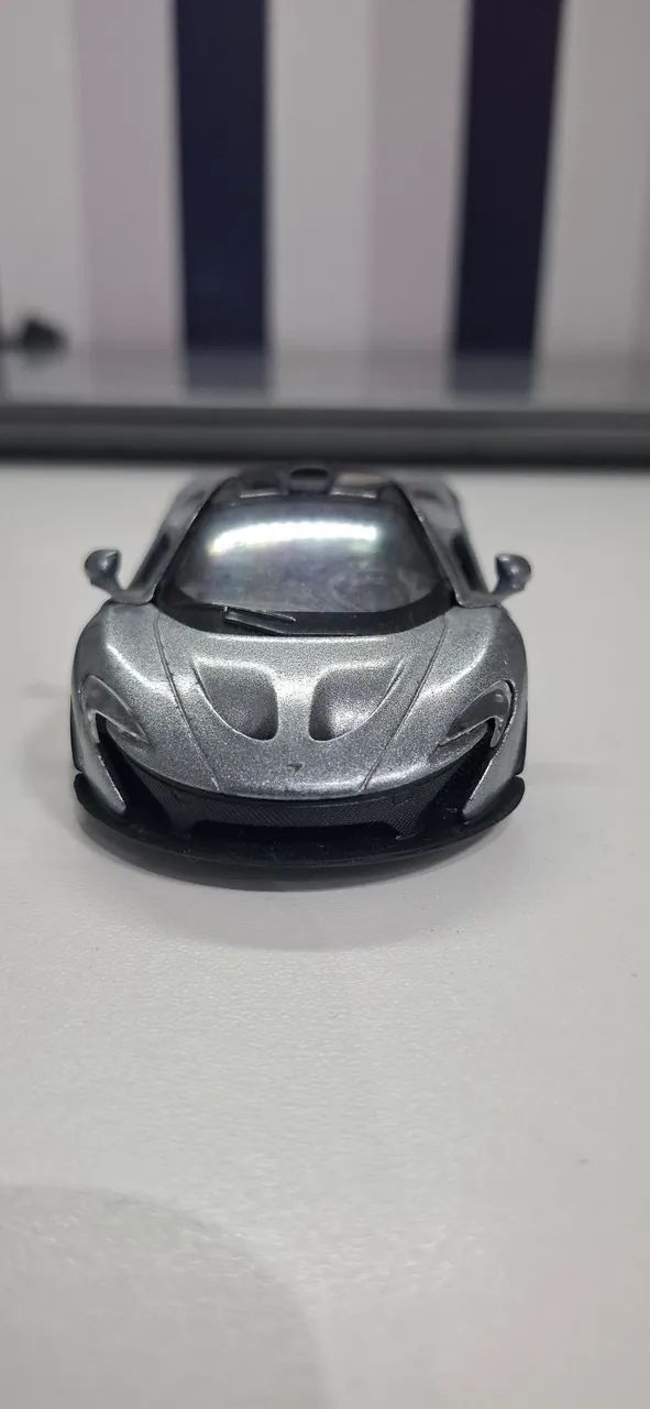 Mclaren p1 cinza miniatura  - Foto 3