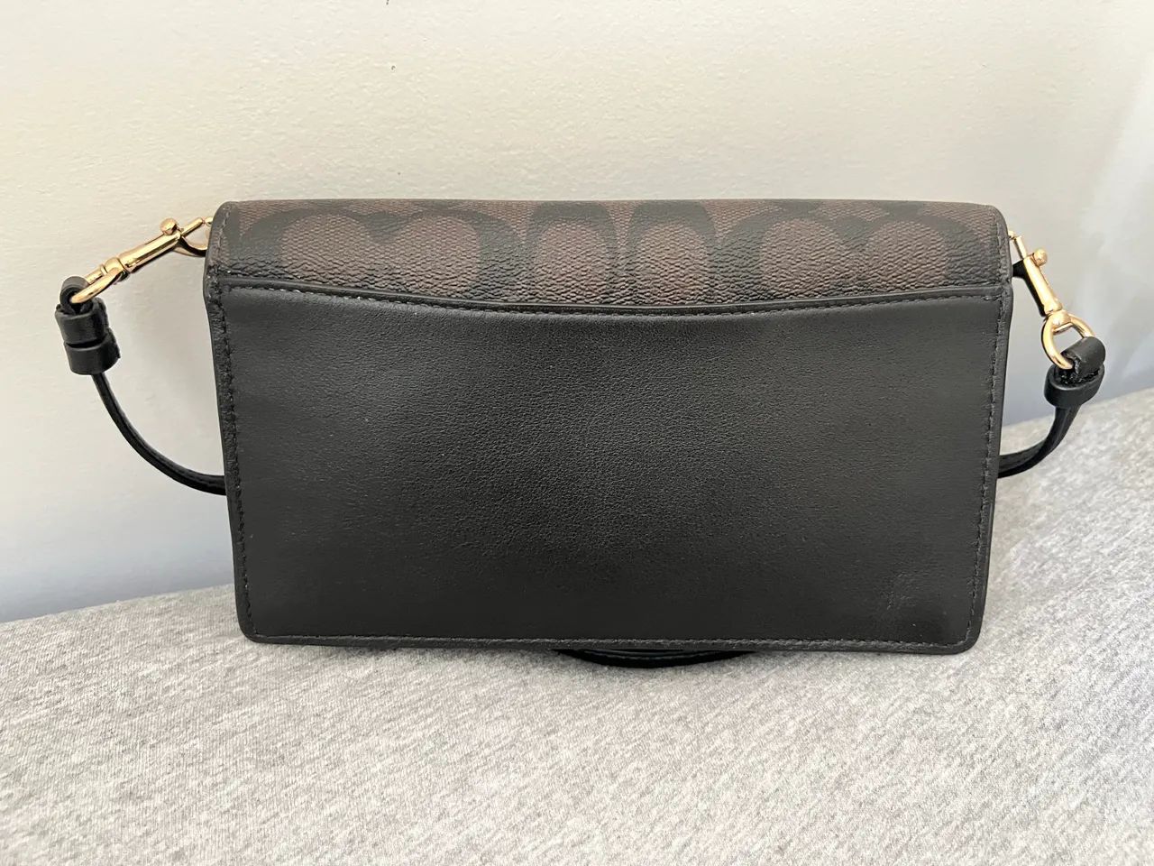 Bolsa coach signature marrom preta  - Foto 5