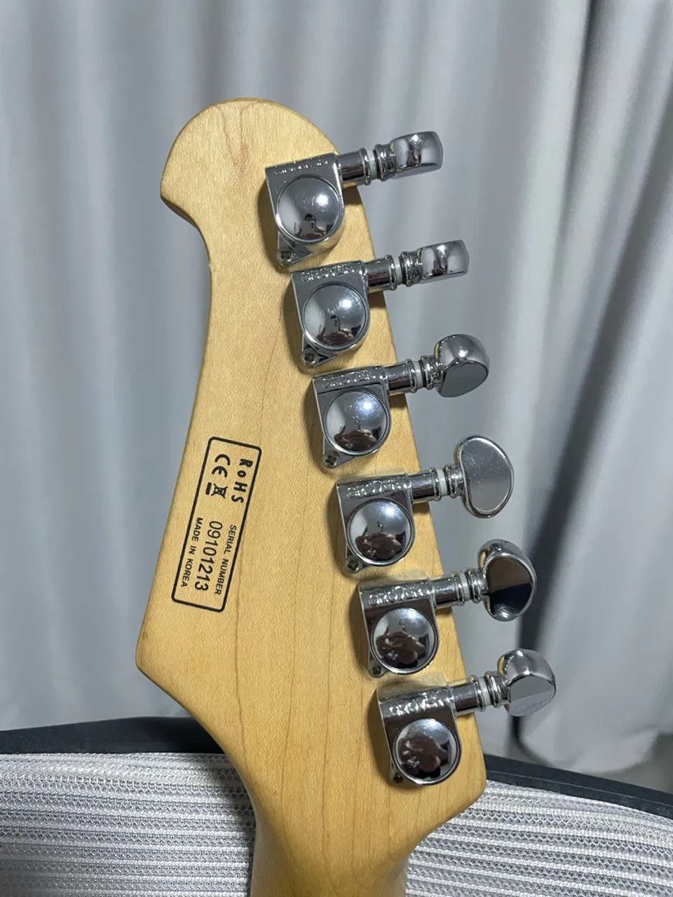 Guitarra Strato - Foto 3