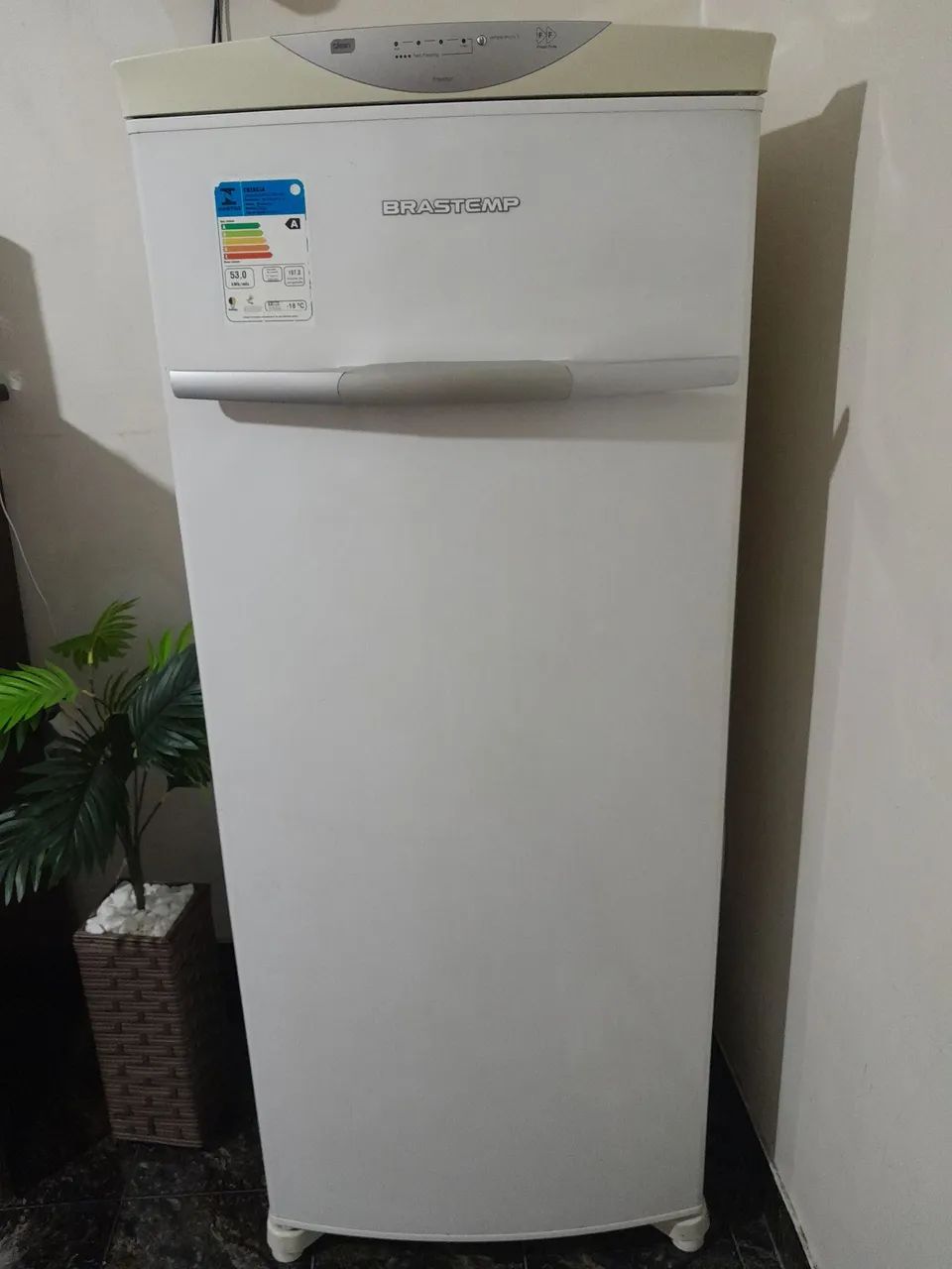 Freezer vertical Brastemp com 6 gavetas e compartimanto - Foto 2