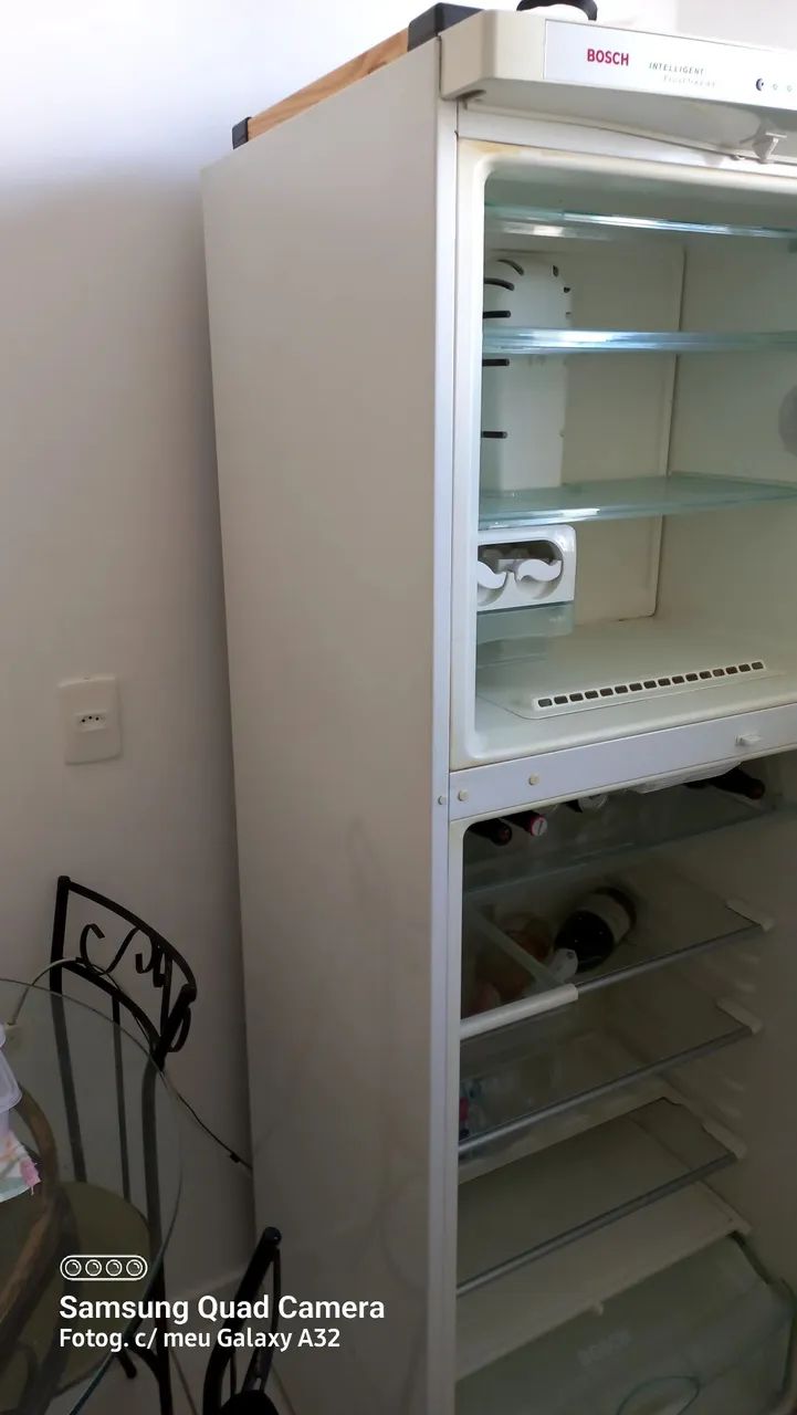 Vendo geladeira dúplex bosch com defeito  - Foto 2