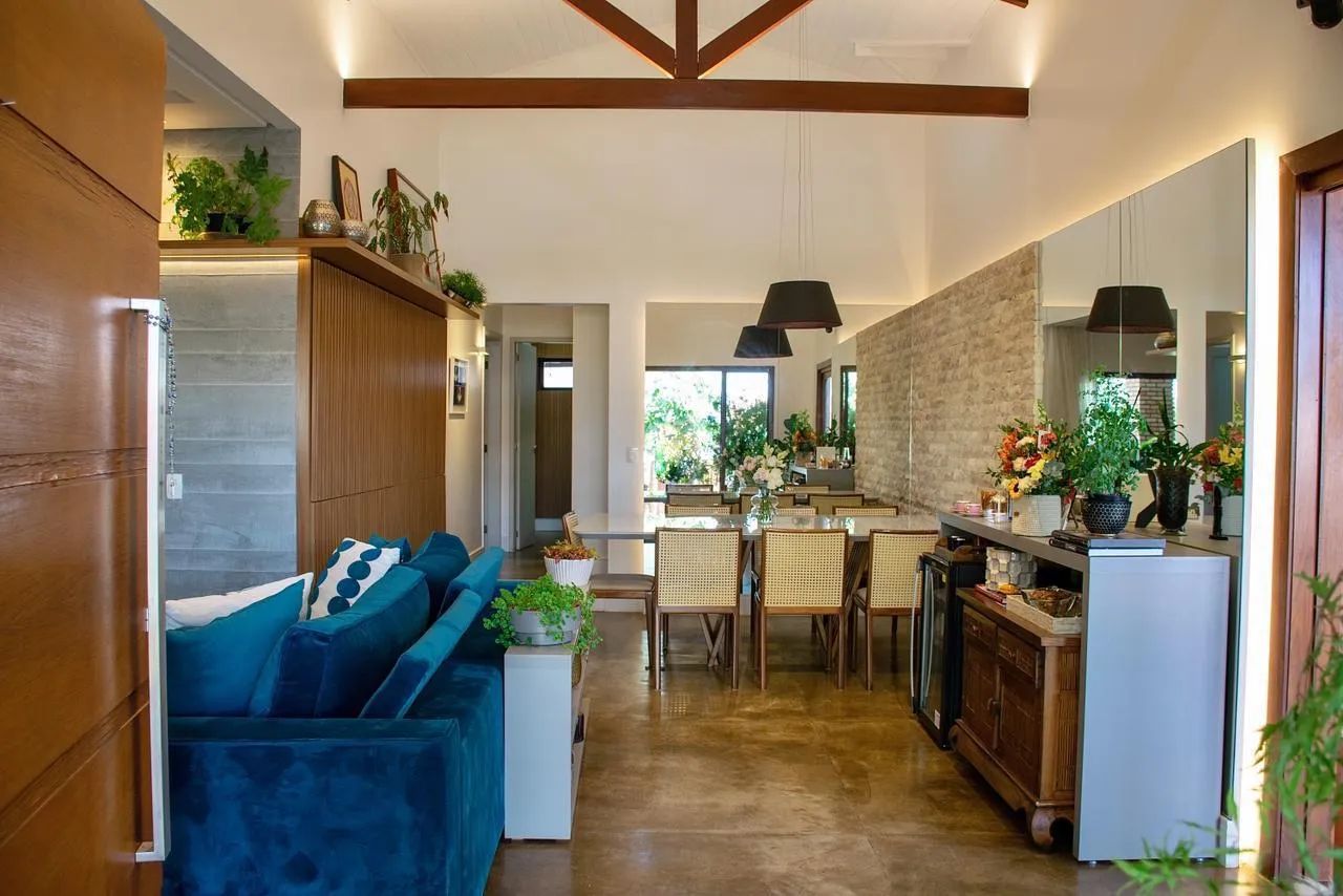 VENDE-SE | CASA TÉRREA REFORMADA  A 5 km da Ponte JK