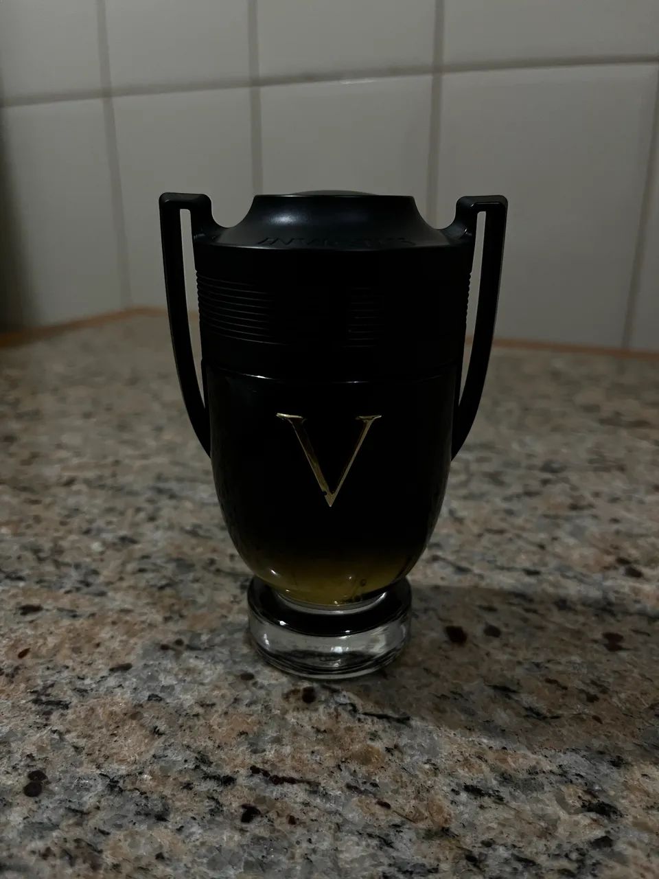 Perfume Invictus Victory Original - 50ml no Frasco de 100ml