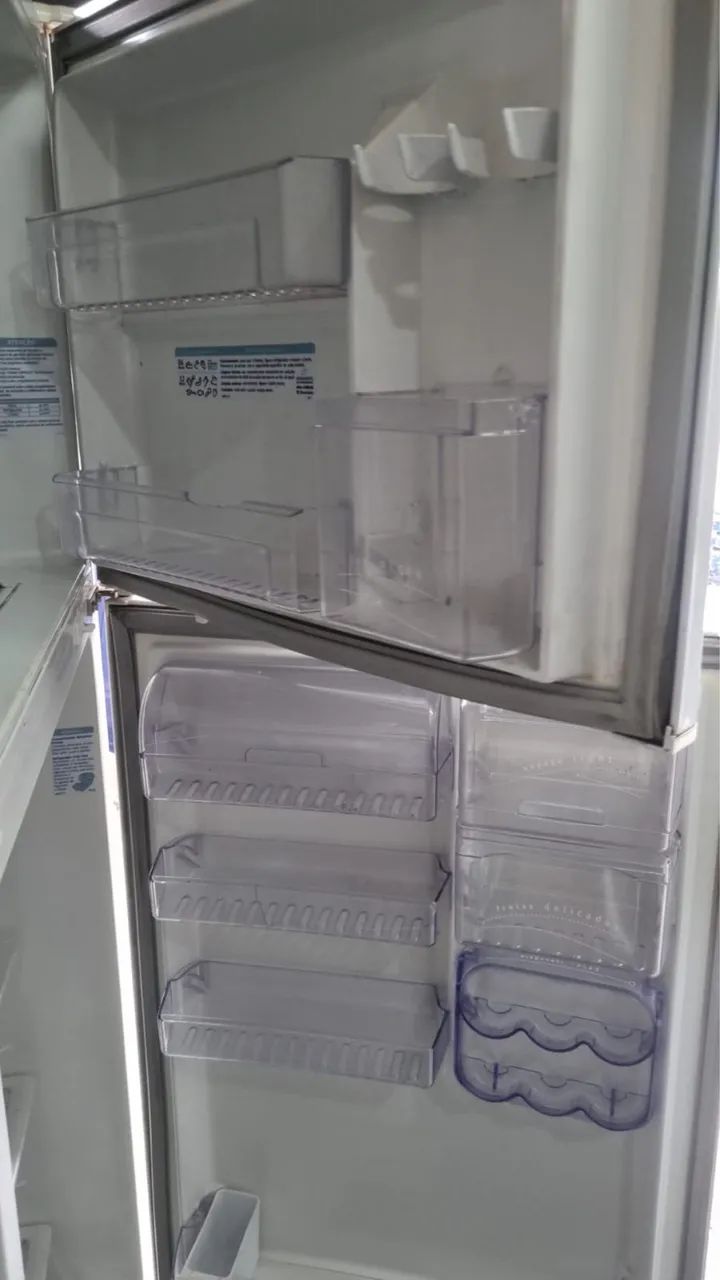 Vendo geladeira Electrolux 440 l fros free - Foto 2