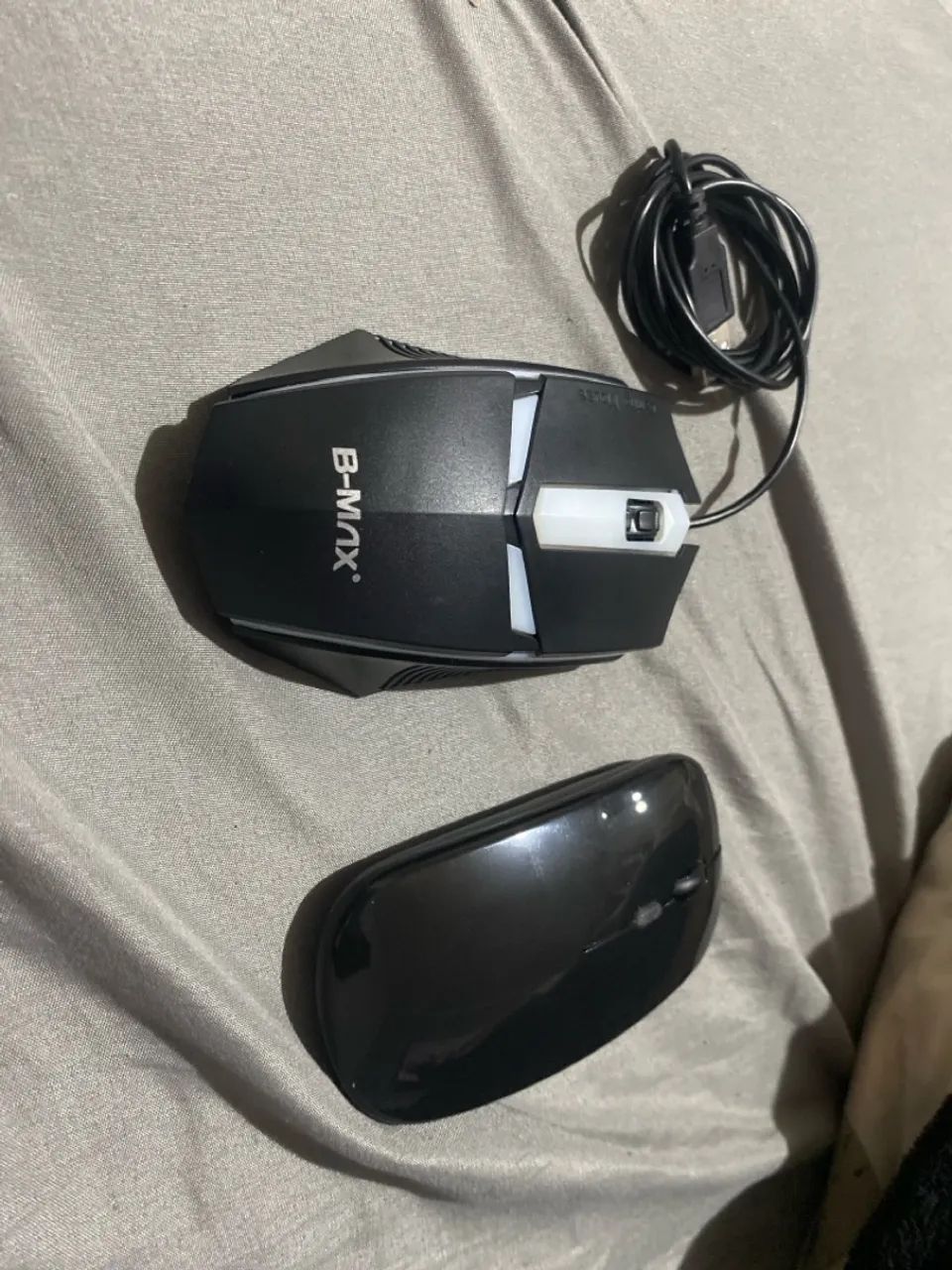 Dois mouse para jogos rgbs 