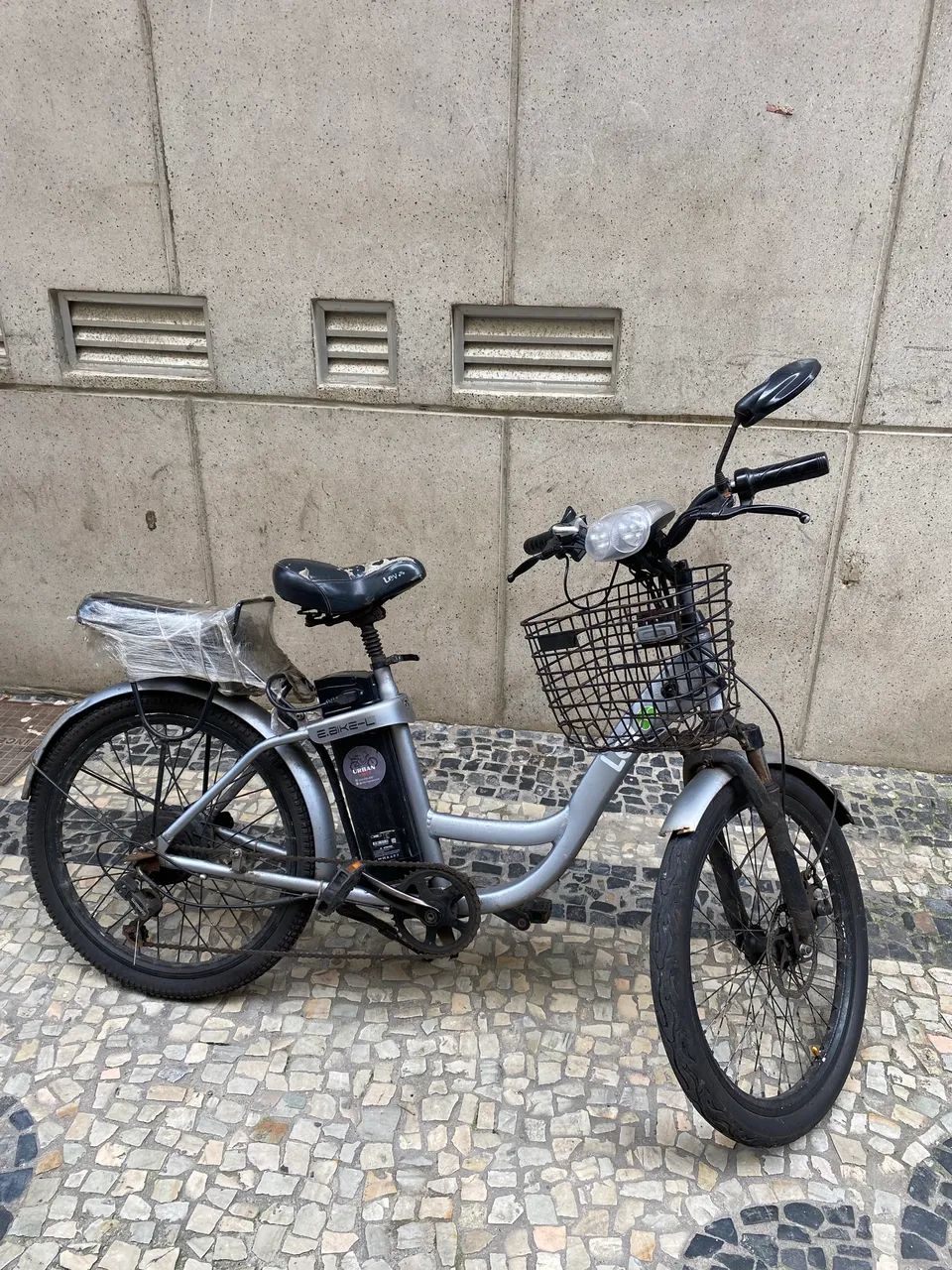 Bike elétrica com duas bateria 