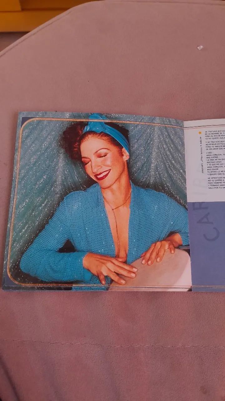Cd de Gloria Stefan em espanhol  - Foto 4