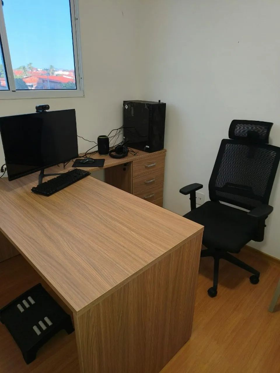 Conjunto de Computador, mesa e cadeira para escritório - Foto 3