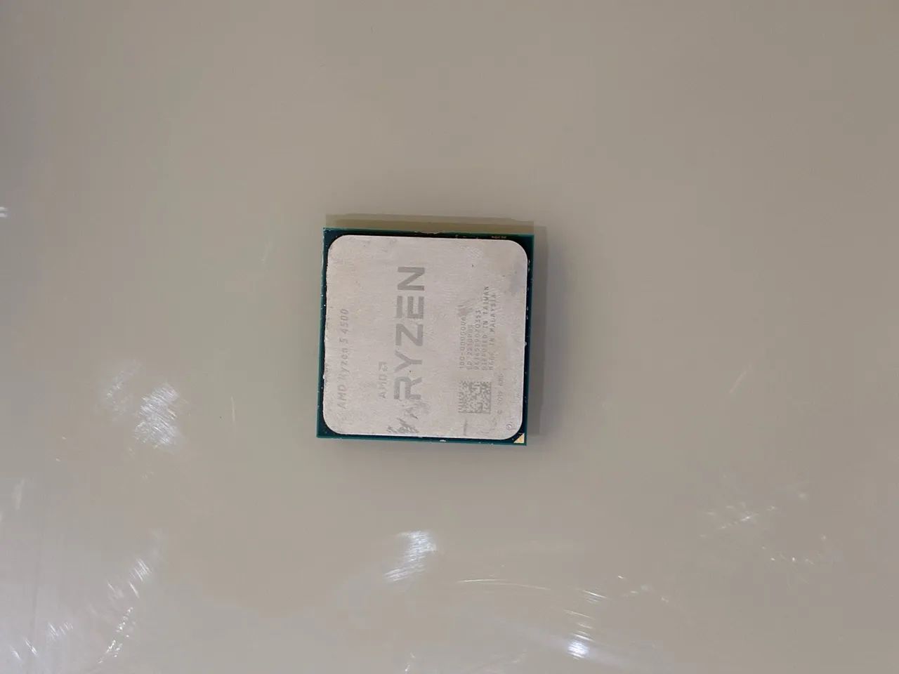 Processador AMD Ryzen 5 4500 AM4 6 Núcleos 12 Threads