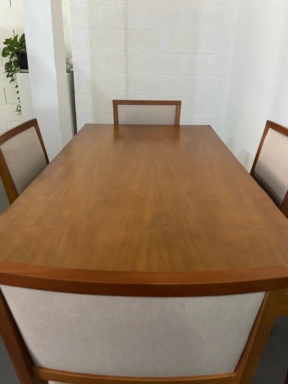 Mesa com cadeiras madeira 