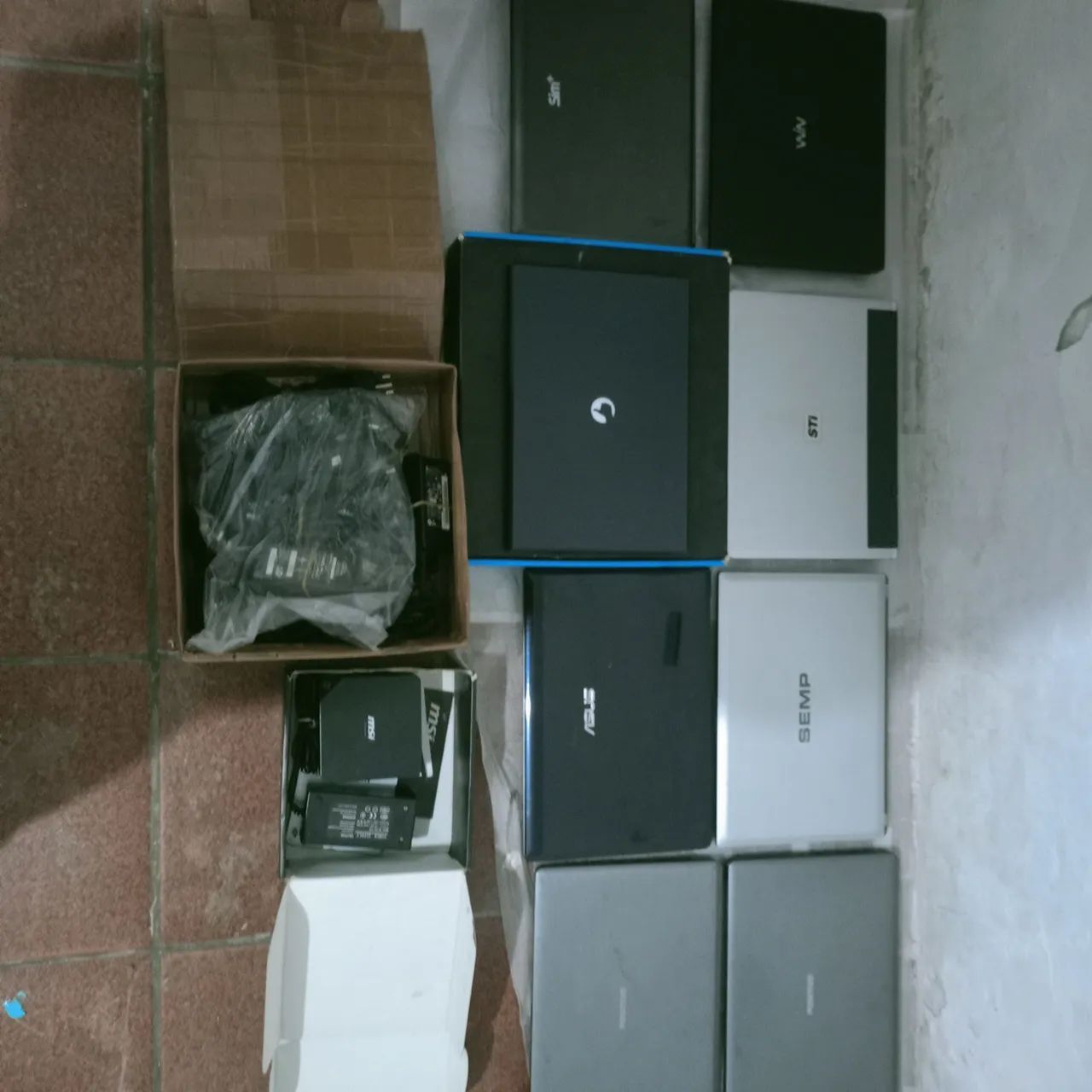 Lote de notebooks para reparo + mini PC CUBI 