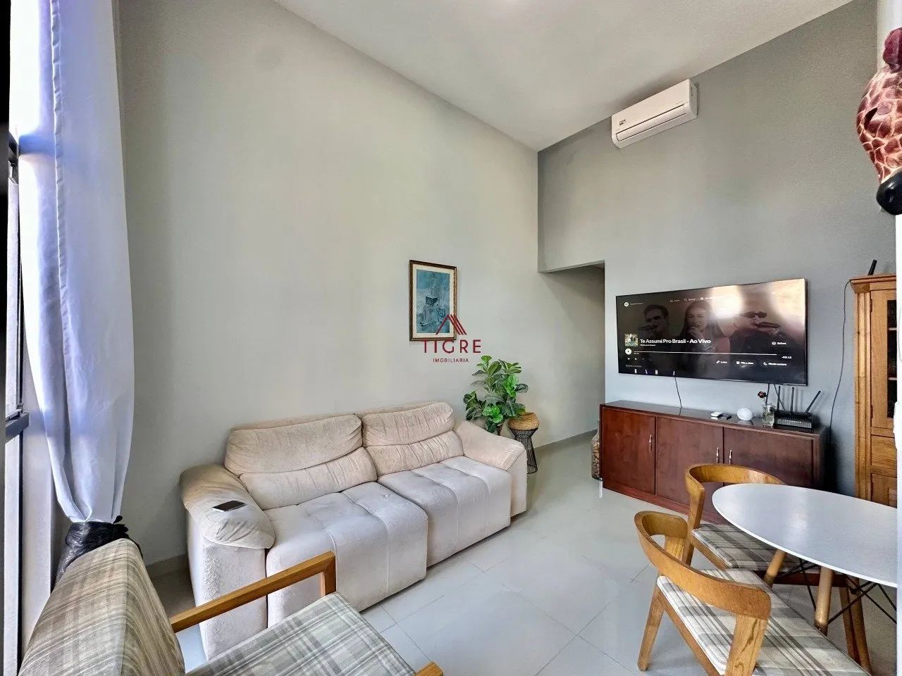 Casa com 3 Quartos à Venda, 180m² - Foto 2