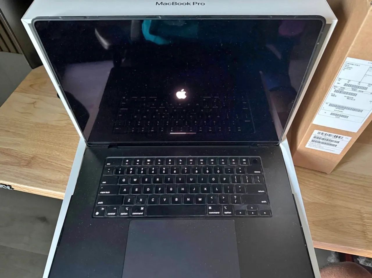 MacBook Pro 16 M5 Max 64gb 4Tb Apple care+ (MDM)