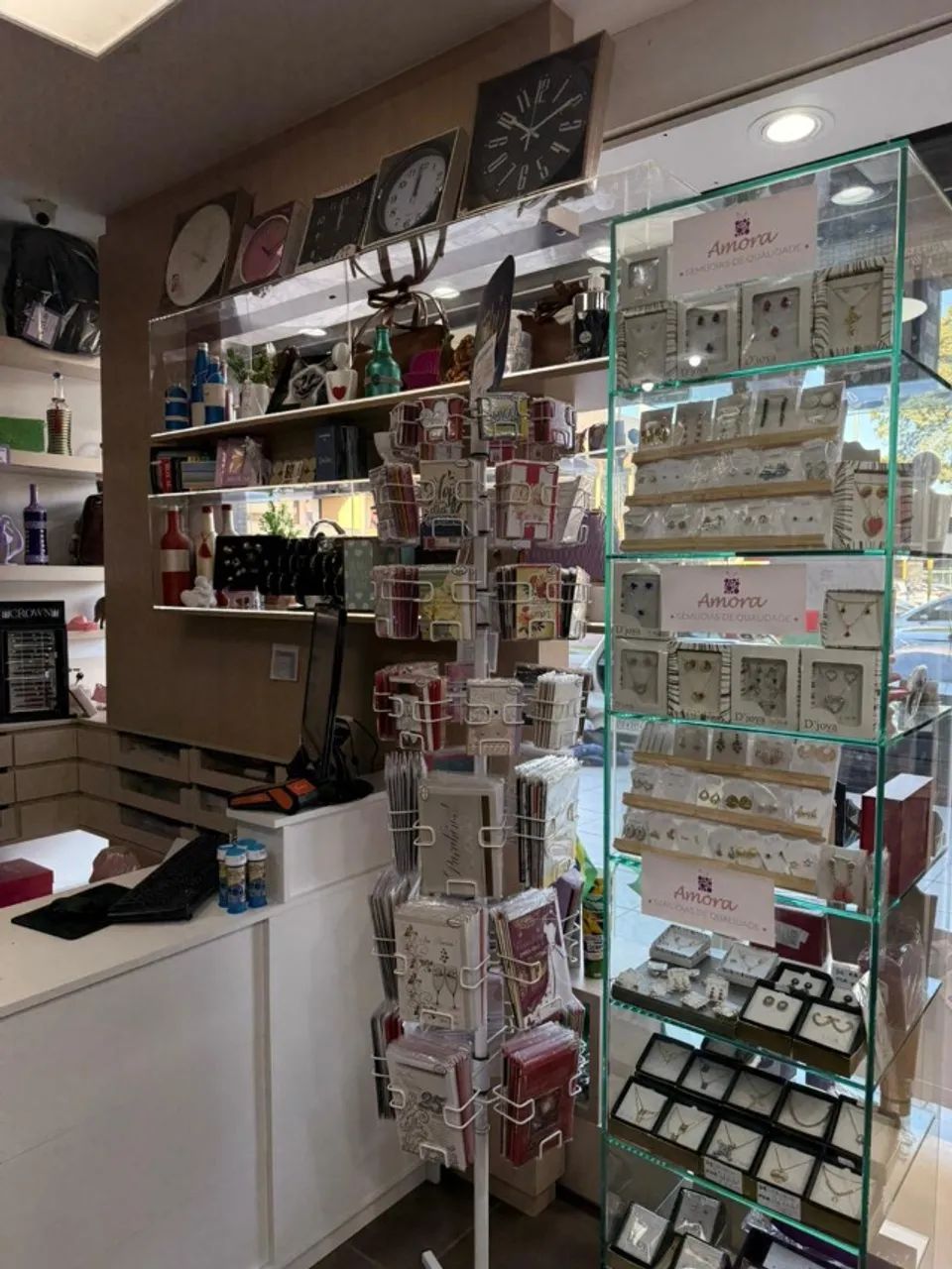 Loja de Papelaria Presentes e Brinquedos em Curitiba - Foto 3