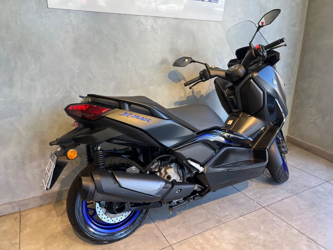 Yamaha XMAX 300 CONNECTED  - Foto 2