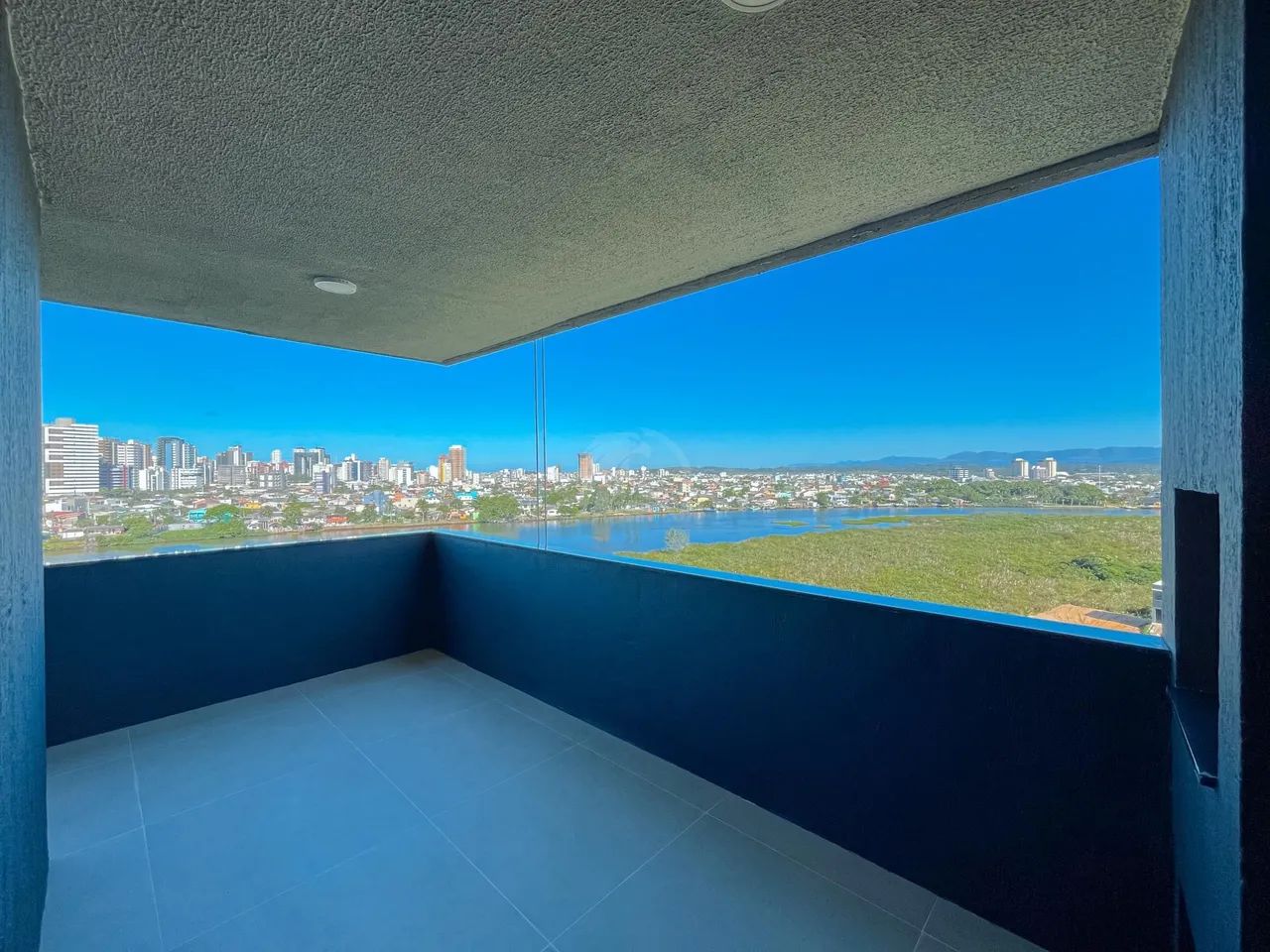 Apartamento de 02 dormitórios com vista para o Rio. - Foto 4