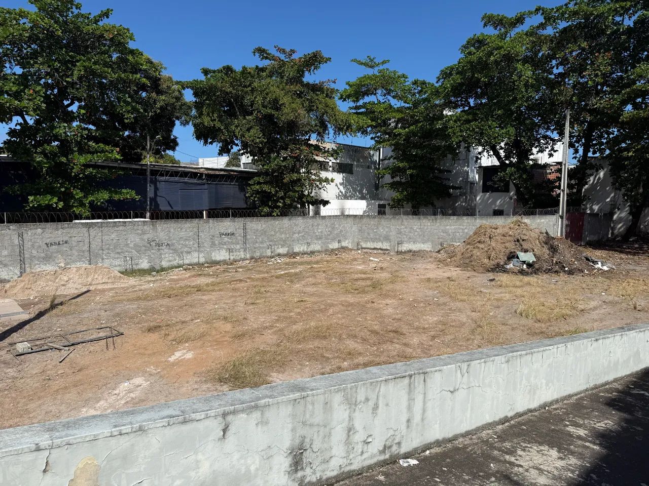 GALPÕES E TERRENO - Foto 3