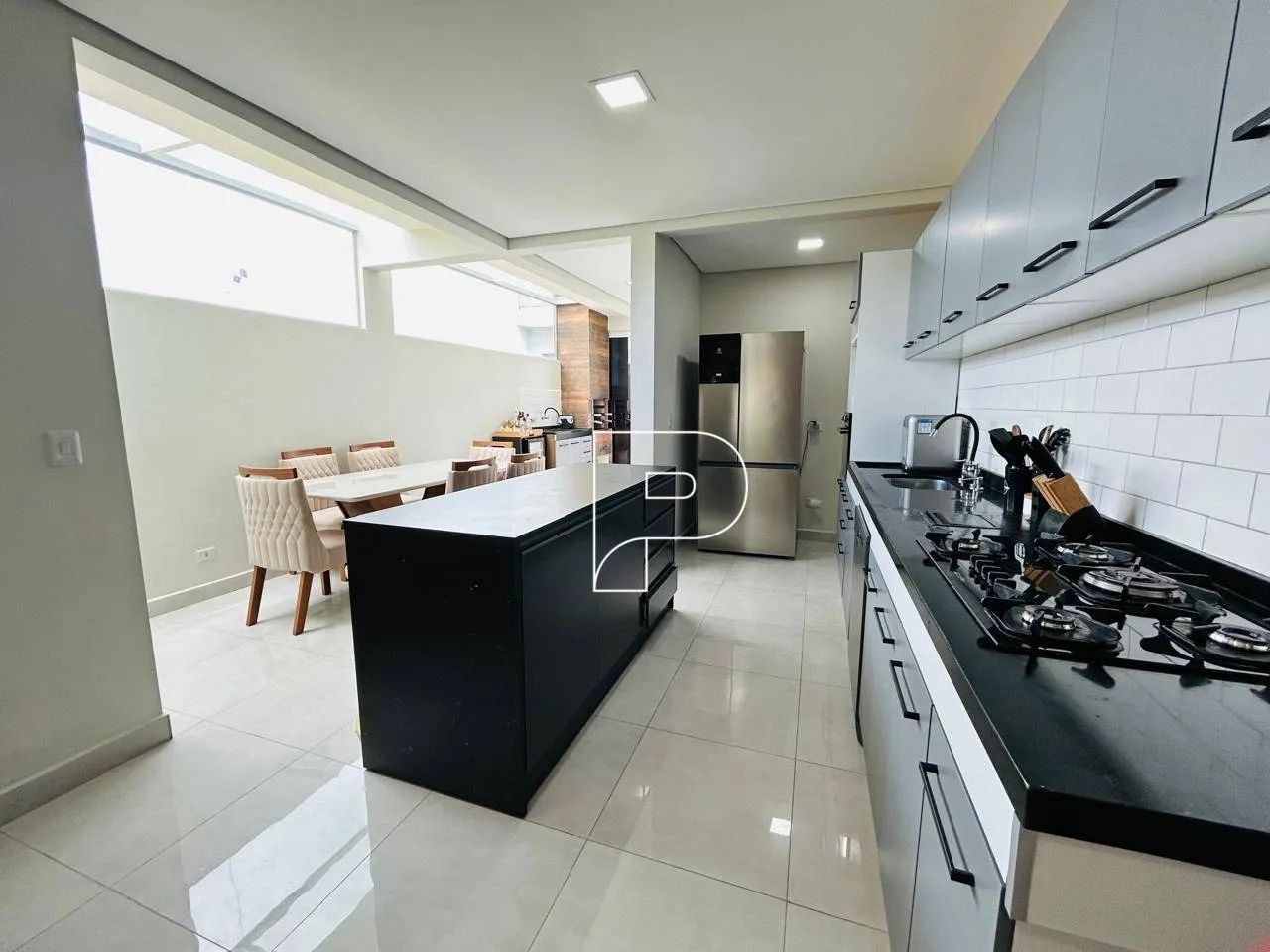 Casa Mobiliada à Venda no Condomínio Terra Nobre  Granja Viana - Foto 5