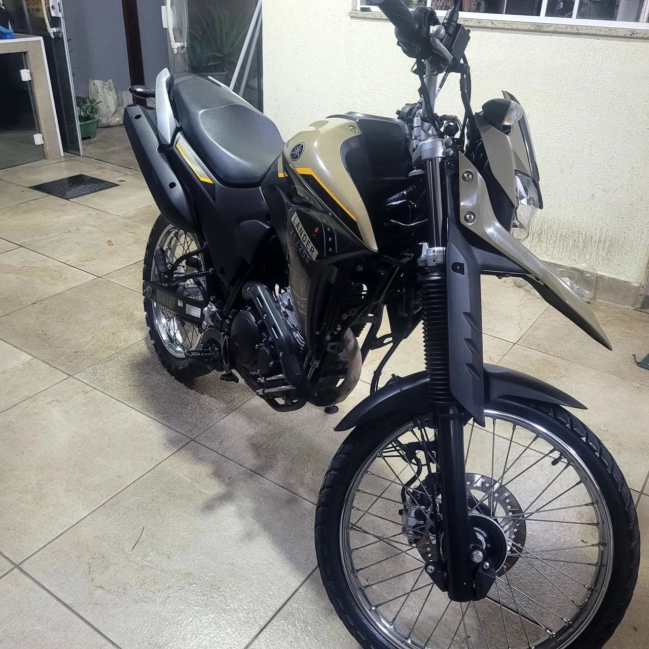 LANDER 250 - Foto 3