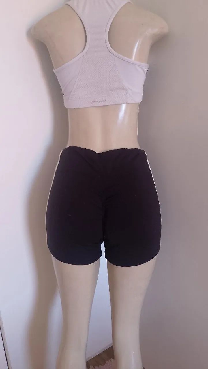 Conjunto de shorts e top Adidas  - Foto 3