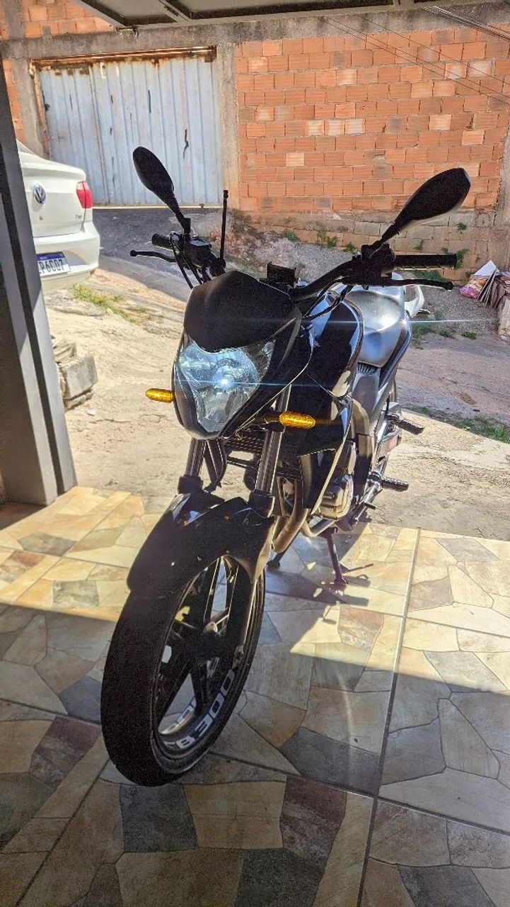 CB300R 2014 - Foto 2