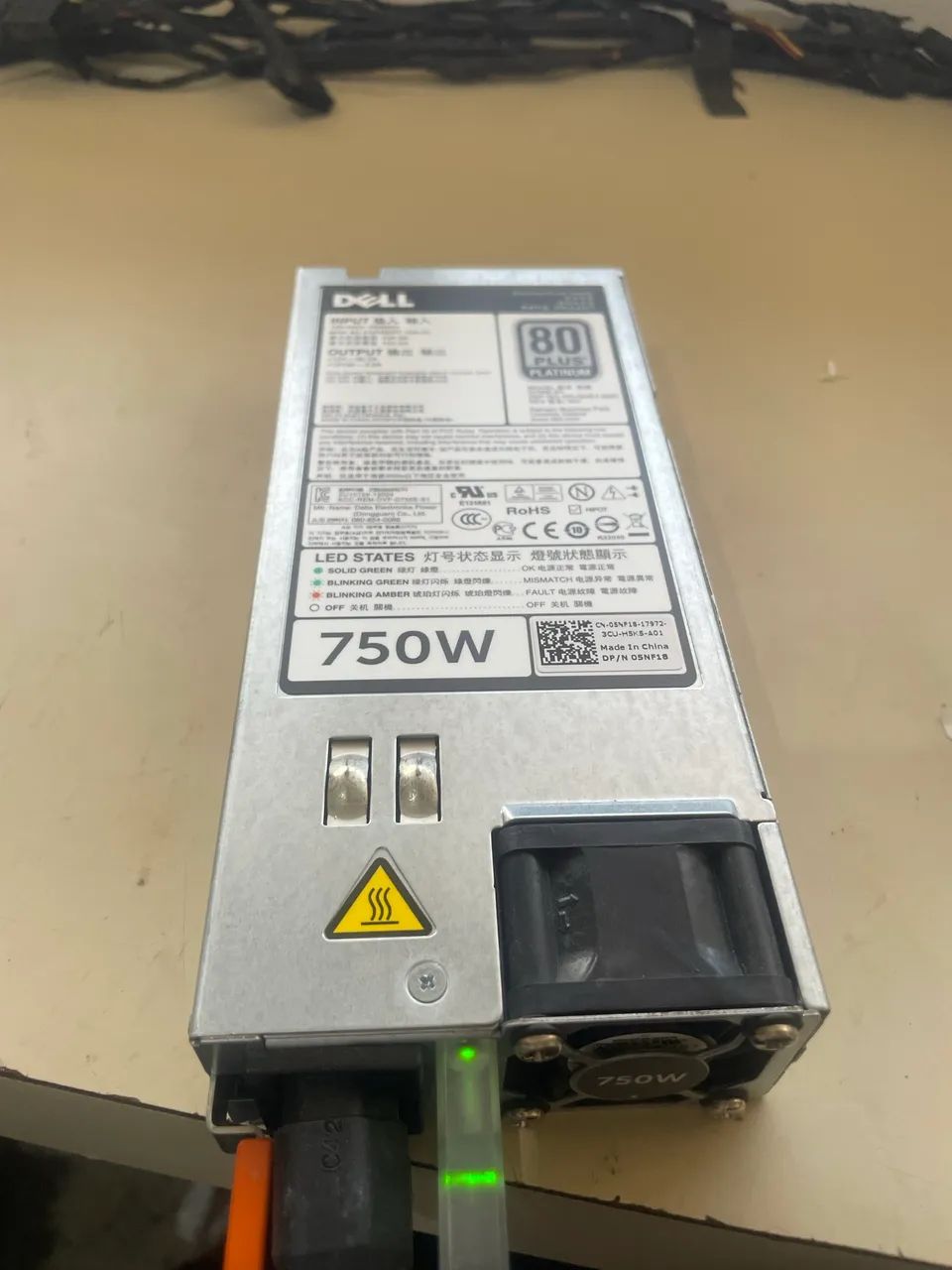 Fonte Dell de 750W 80 Plus Platinum, - Foto 3