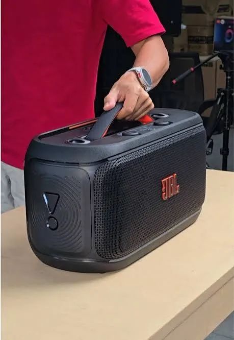 Partybox On The Go 2 Com Microfone JBL 