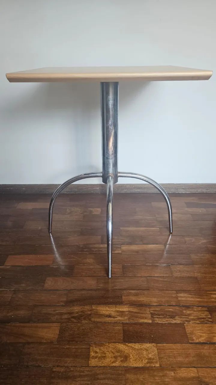 Mesa de canto de madeira - Foto 4
