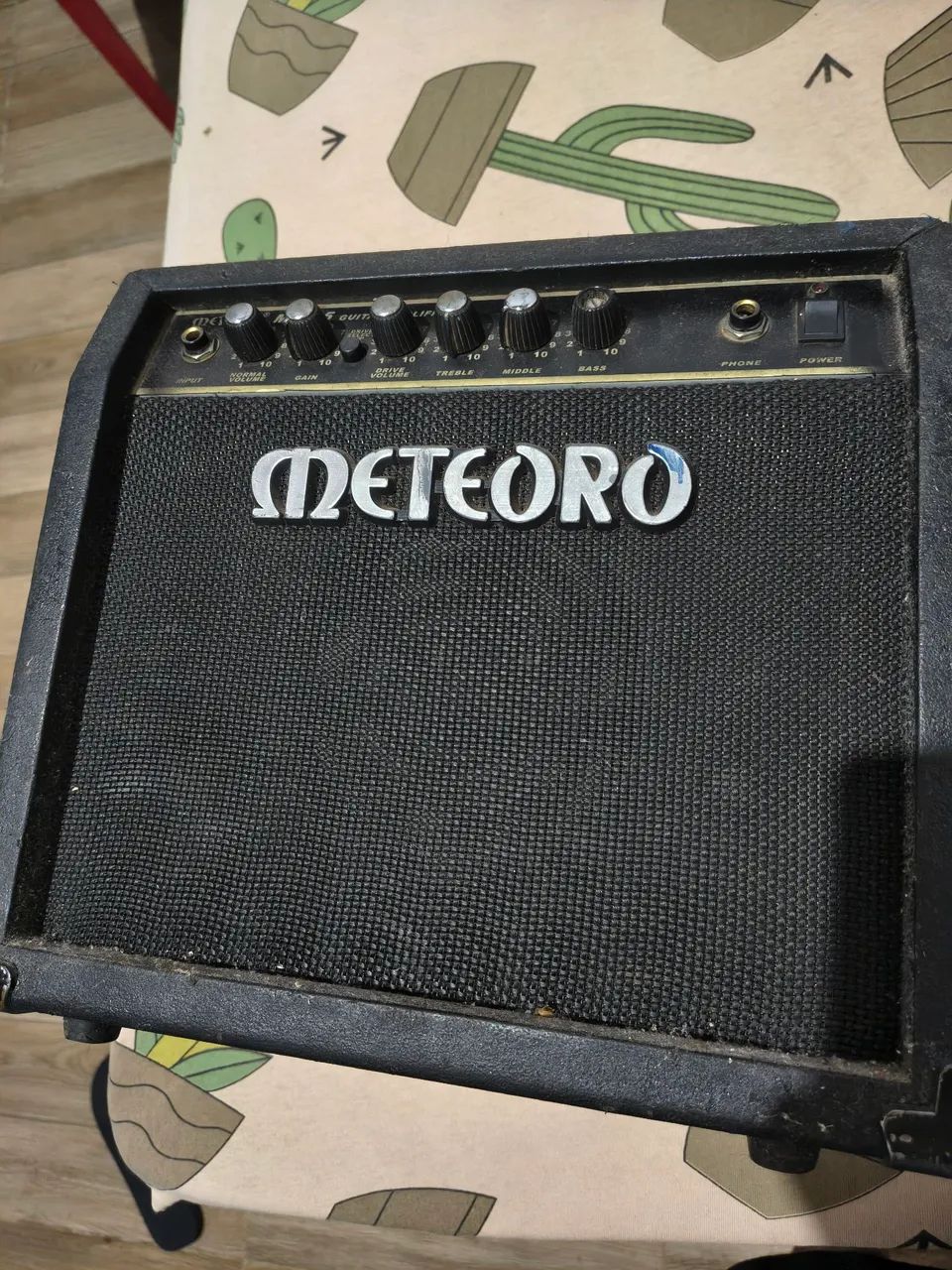 Caixa amplificada METEORO