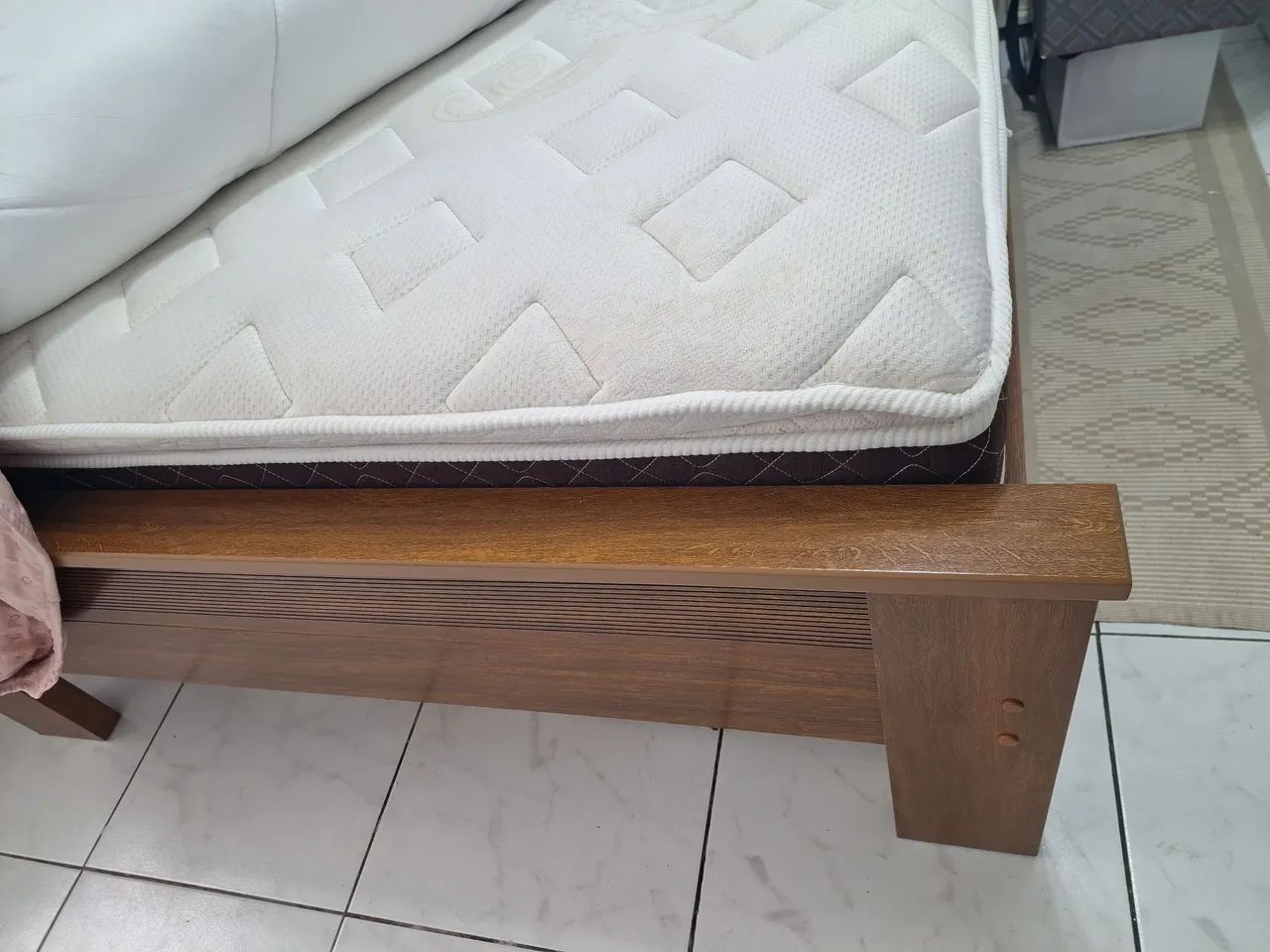 Cama de casal com colchão - Foto 4
