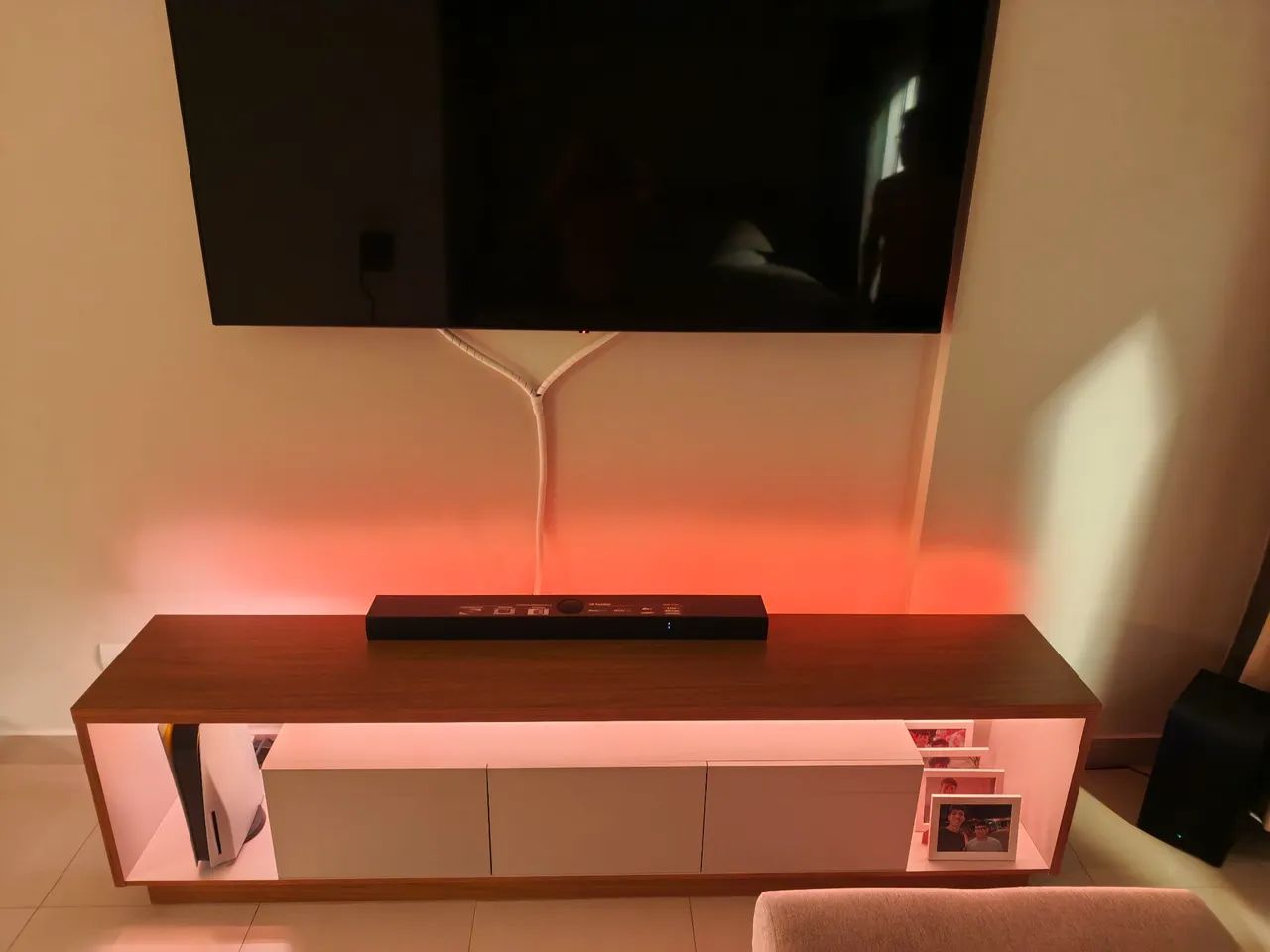 Rack Gelius Requinte 2,12m com LED - Suporta TV até 85? (Impecável) - Foto 3