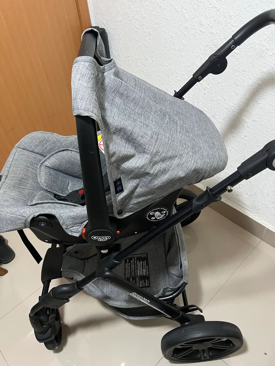 Carrinho de bebê com Moisés CoscoKids - Foto 3