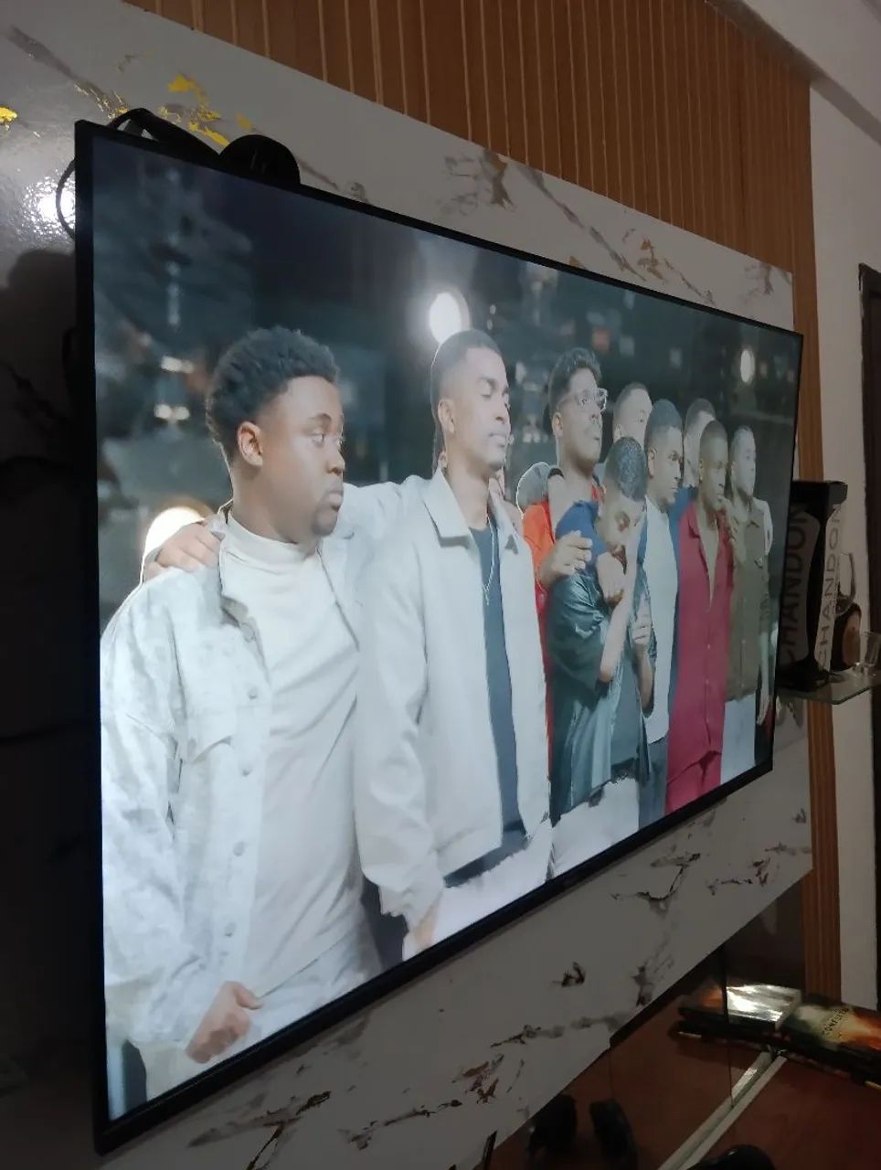 Tv 50 polegadas ainda com garantia de fábrica 8 messes de uso  - Foto 2