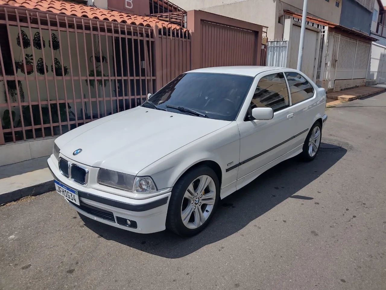 BMW 318I 318ti Compact MEC 1997